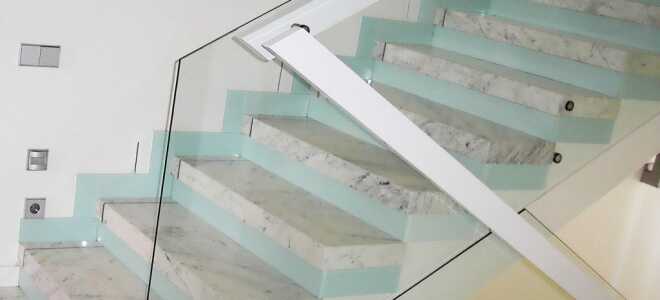 Перила пластиковые для лестницы и крыльца из ДПК и ПВХ