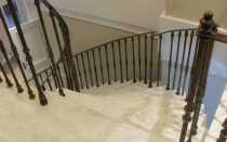 Балясины для лестниц металлические (нержавейка): фото и цена