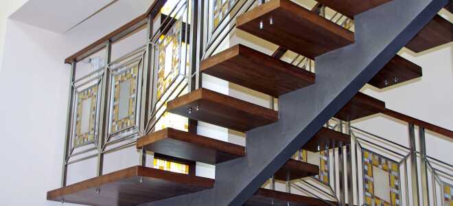 Конструкция лестницы на второй этаж (деревянной и металлической)