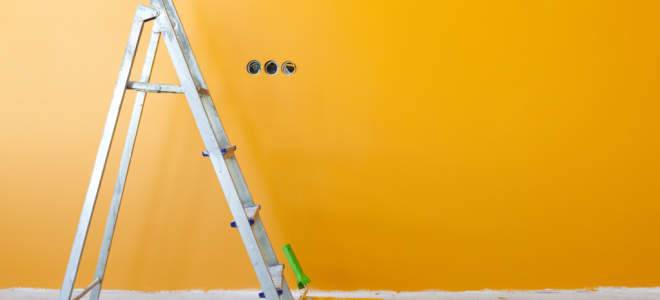 Складные лестницы из металла: виды и область применения