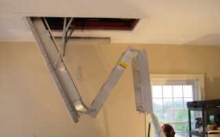 Лестницы алюминиевые складные и раскладные, правила выбора и эксплуатации