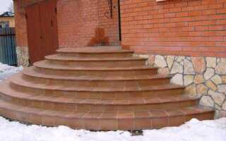 Полукруглое крыльцо: достоинства и недостатки, выбор материала, расчеты и возведение