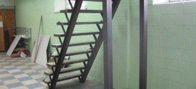 Лестница из профильной трубы своими руками: выбор профиля и сборка