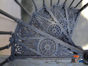 Ажурные кованые проступи, как кружева Ажурные кованые проступи, как кружева