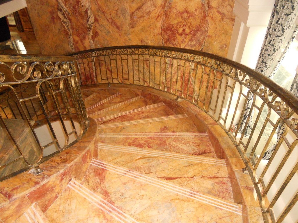 двухмаршевые лестницы