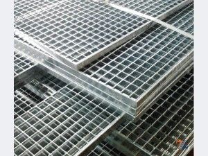 Прессованный решетчатый настил