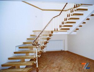 Конструкция с одним косоуром - хребтом